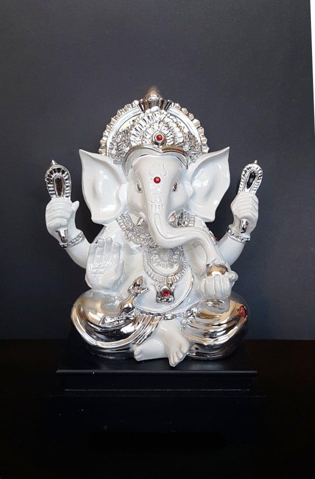 Hindu God Figures and Idols, Metal, Clay, Marble, Resin Krishna