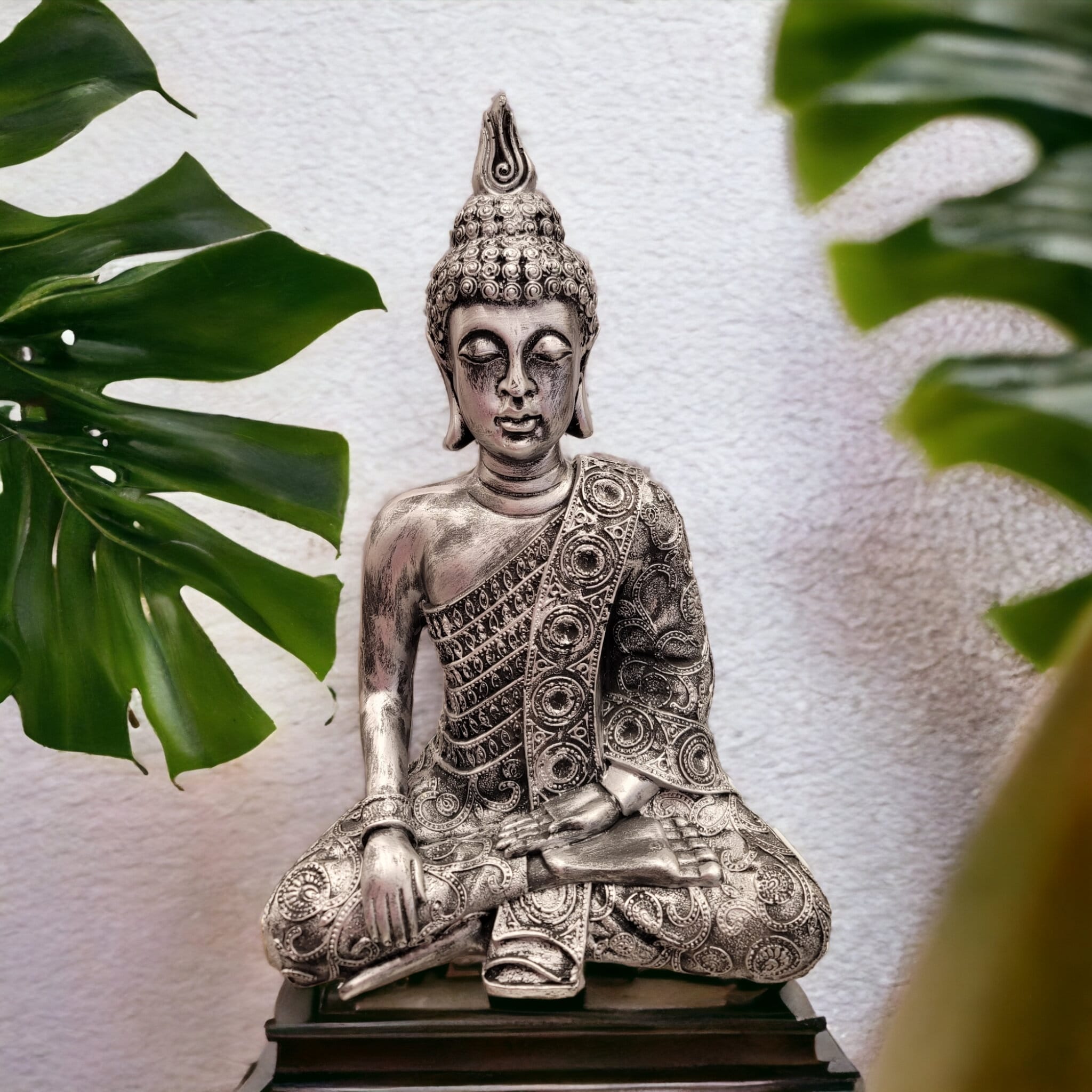 Buy Buddha Idols and Figurines for meditation room in USA and